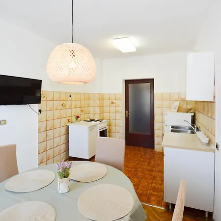 Goran Apartment *